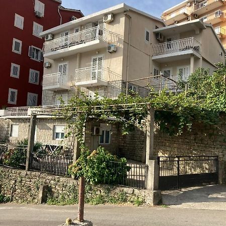 בודווה Guest House Garden מראה חיצוני תמונה