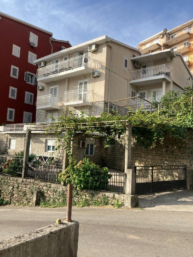 בודווה Guest House Garden מראה חיצוני תמונה